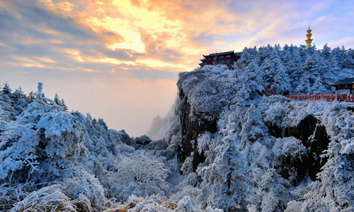 14 días Viajes del Patrimonio Mundial de China Montaña Emei