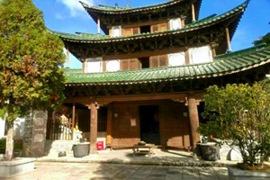 El Templo Daci de Casas de la Etnia Bai de Xizhou