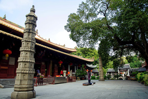 Salón Daxiong del Templo Guangxiao
