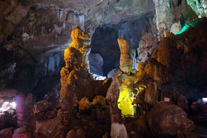 Los pilares en Cueva Tianxing