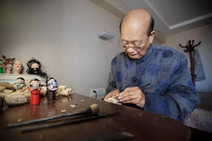 La elaboración de las marionetas de la Galería de Arte de las marionetas de Zhangzhou Zhuchu   