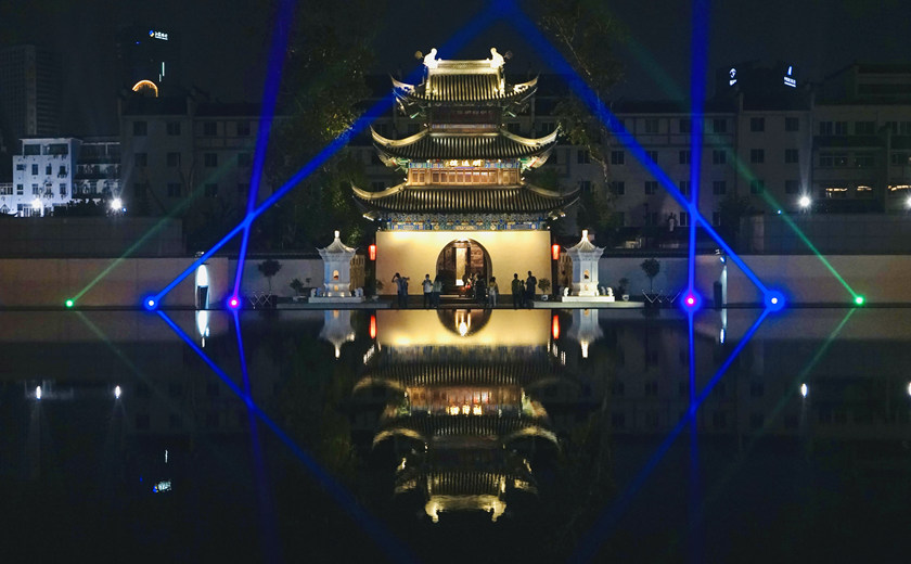 paisaje nocturno del Templo de Confucio de Nanjing