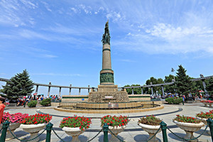 Torre Conmemorativa de la Victoria en la Calle Central de Harbin