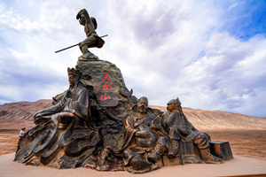 Tang Seng y sus tres aprendices en las Montañas Flameantes