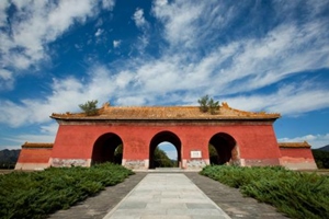 Great Red Gate， Ming Tombs
