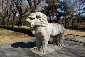 Stone Statue of Lion， Ming Tombs