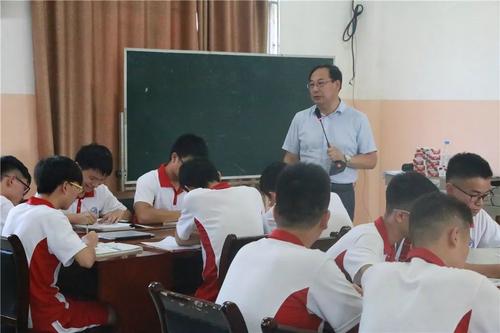 Chinese Teaching Model，Differences Between Chinese and Western Education