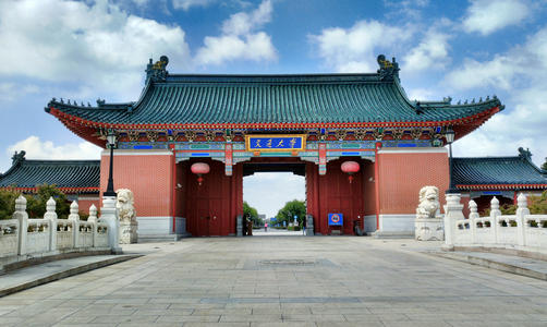 Campus Gate，Shanghai Jiao Tong University
