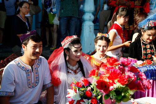 Uyghur Wedding Ceremony，Uyghur Minority