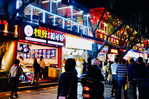 Bayilu Food Street, Jiefangbei Square