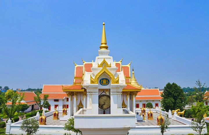 The Burmese-styleTemple，White Horse Temple