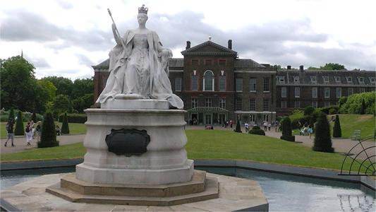 Bronze Statue of Queen Victoria，Victoria Park