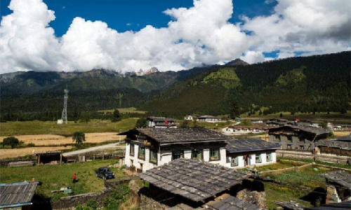 Ancient-Tibetan-village
