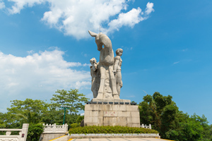 Statua dell' Area Panoramica di Luhuitou