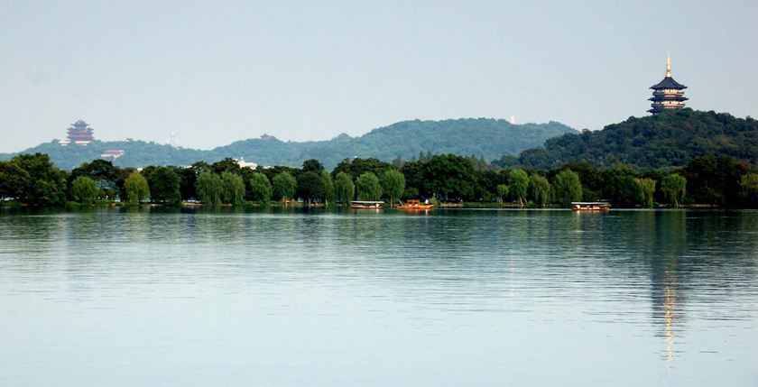 Panorama del Lago dell'Ovest