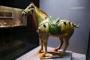 Cavallo di ceramica nel Museo di Luoyang