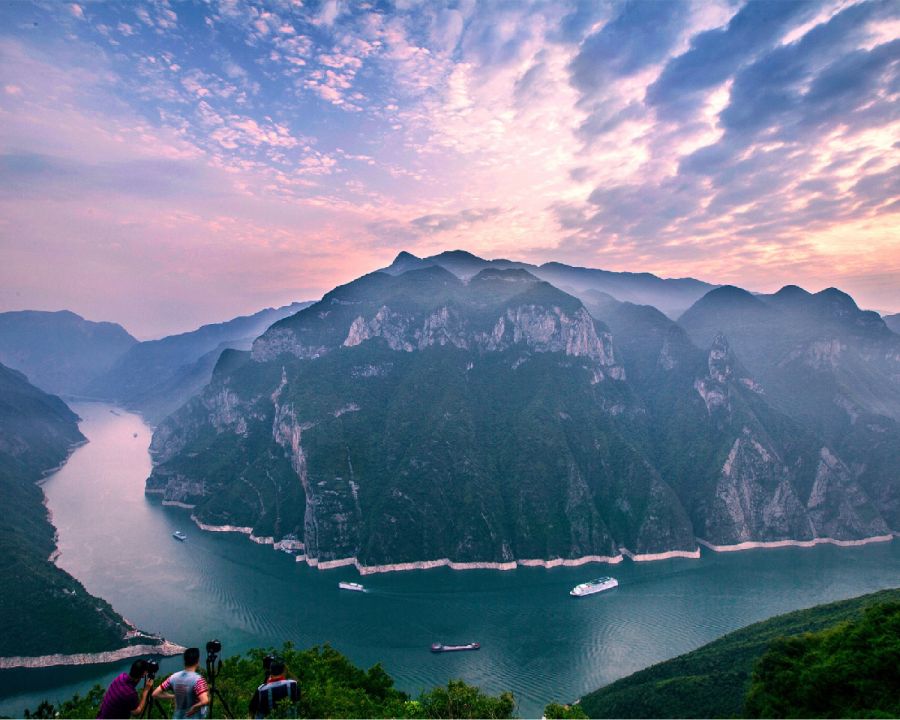 Amazing Yangtze River Cruise Tour from Hong Kong