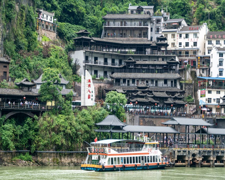 30 Days China Panoramic Tour with Yangtze River Cruise